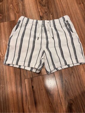 American Eagle Sz Small Shorts Striped Vacation Bottoms White